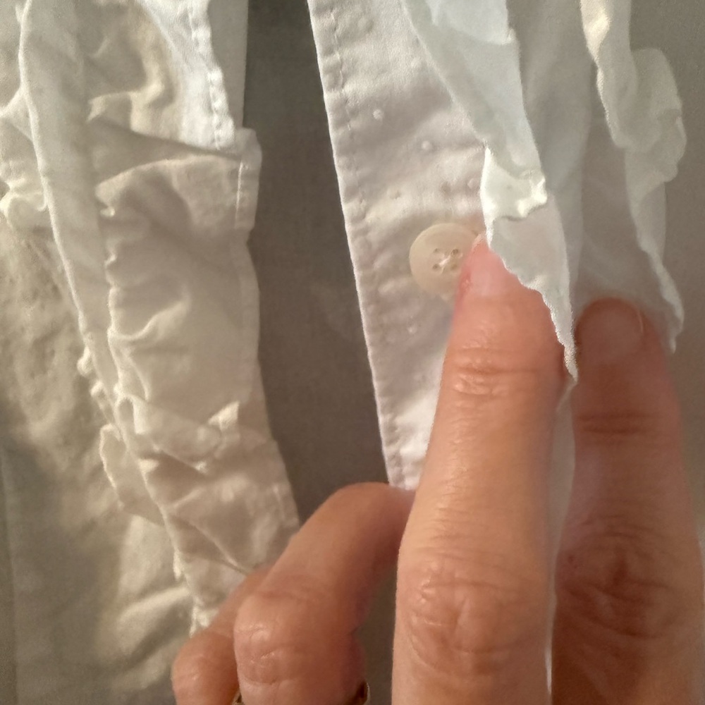 American Eagle White Ruffled Button-Up Shirt - image 4